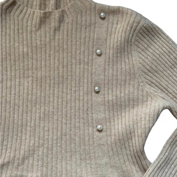 Elegant Beige Long Sleeve Dress - Picture 3 of 6